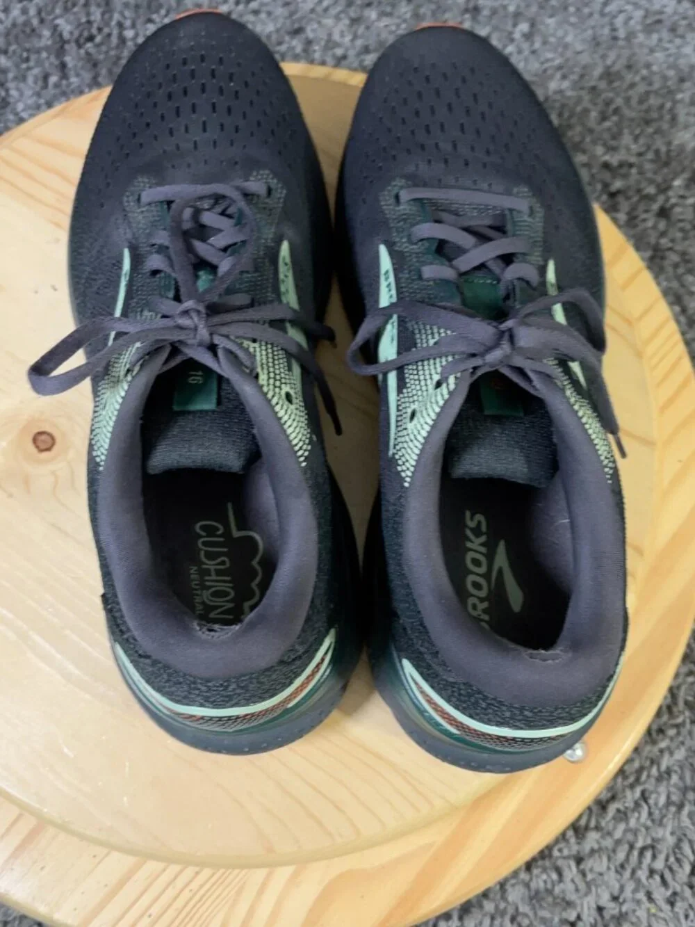 Brooks Ghost 16 Running Shoes Mens Size 11 Low Top Gym Training Sneakers